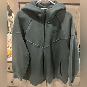 Women’s Nike Tech Fleece